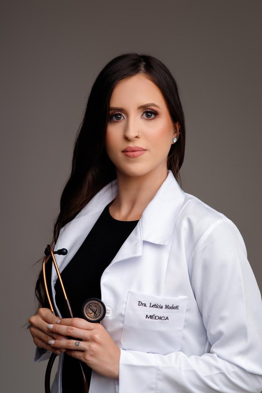 Foto Dra. Letícia Modesti